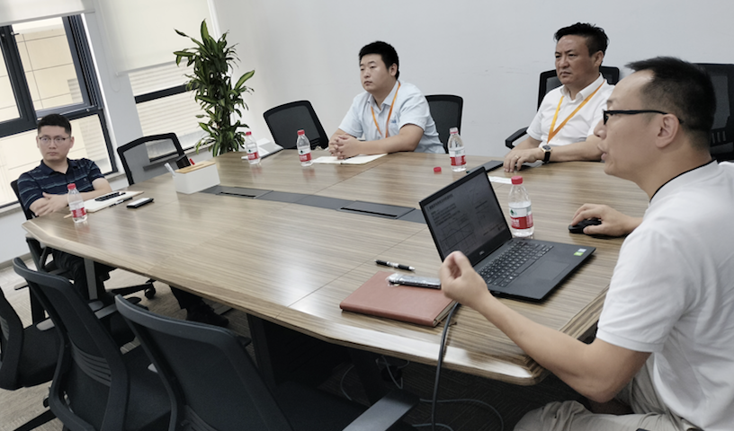 hjc888黄金城总司理郑海青带队参访南京磁谷科技有限公司