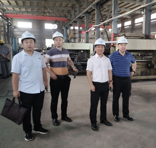 hjc888黄金城总司理郑海青带队参访南京冷德科技有限公司